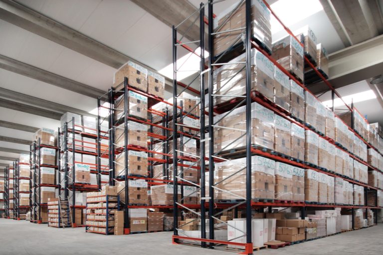 How Do Air Curtains for Warehouse Doors Work?